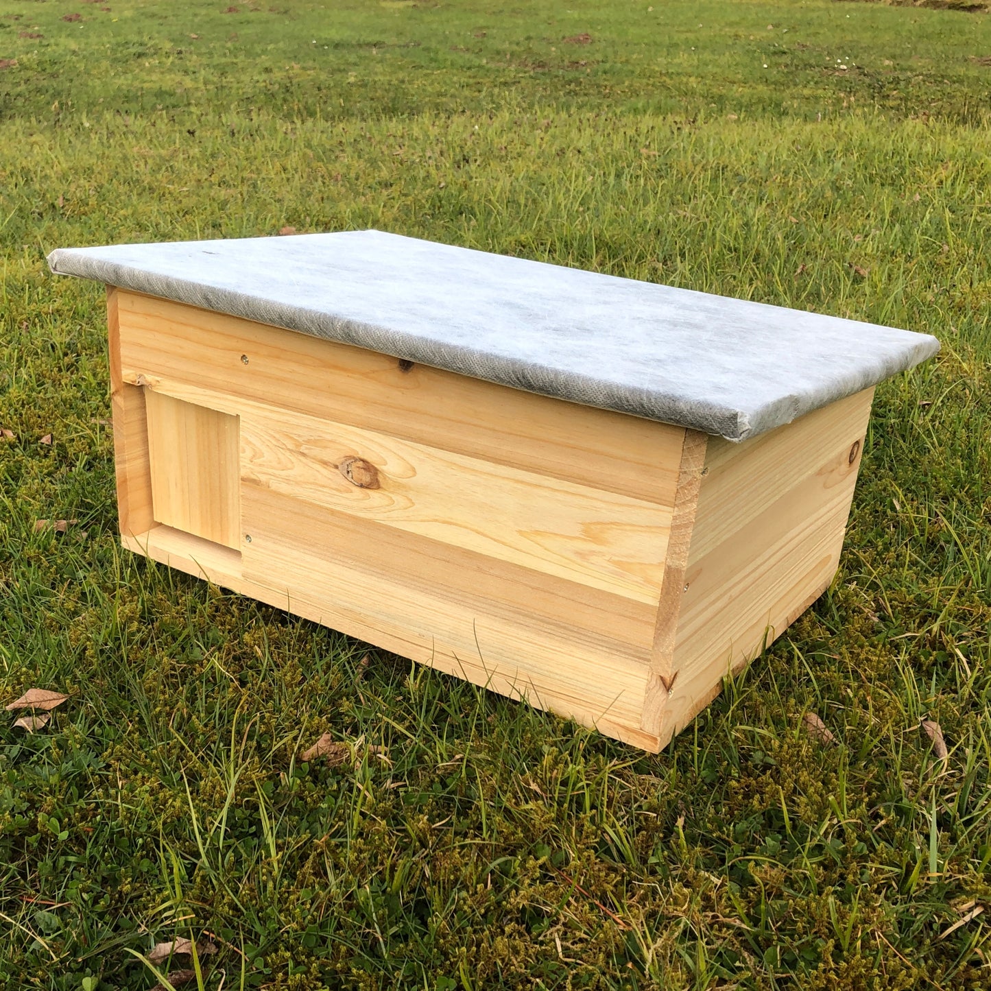 Hedgehog House 45x33x22 cm Wood - OLBRIT