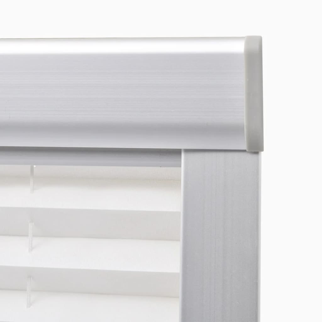 Pleated Blind White - OLBRIT